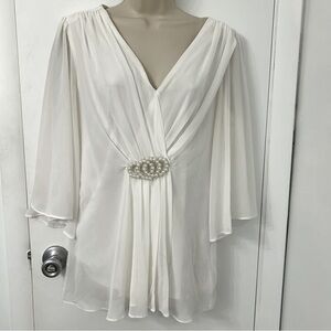 S. Levine | white blouse with pearls 🤍 size large